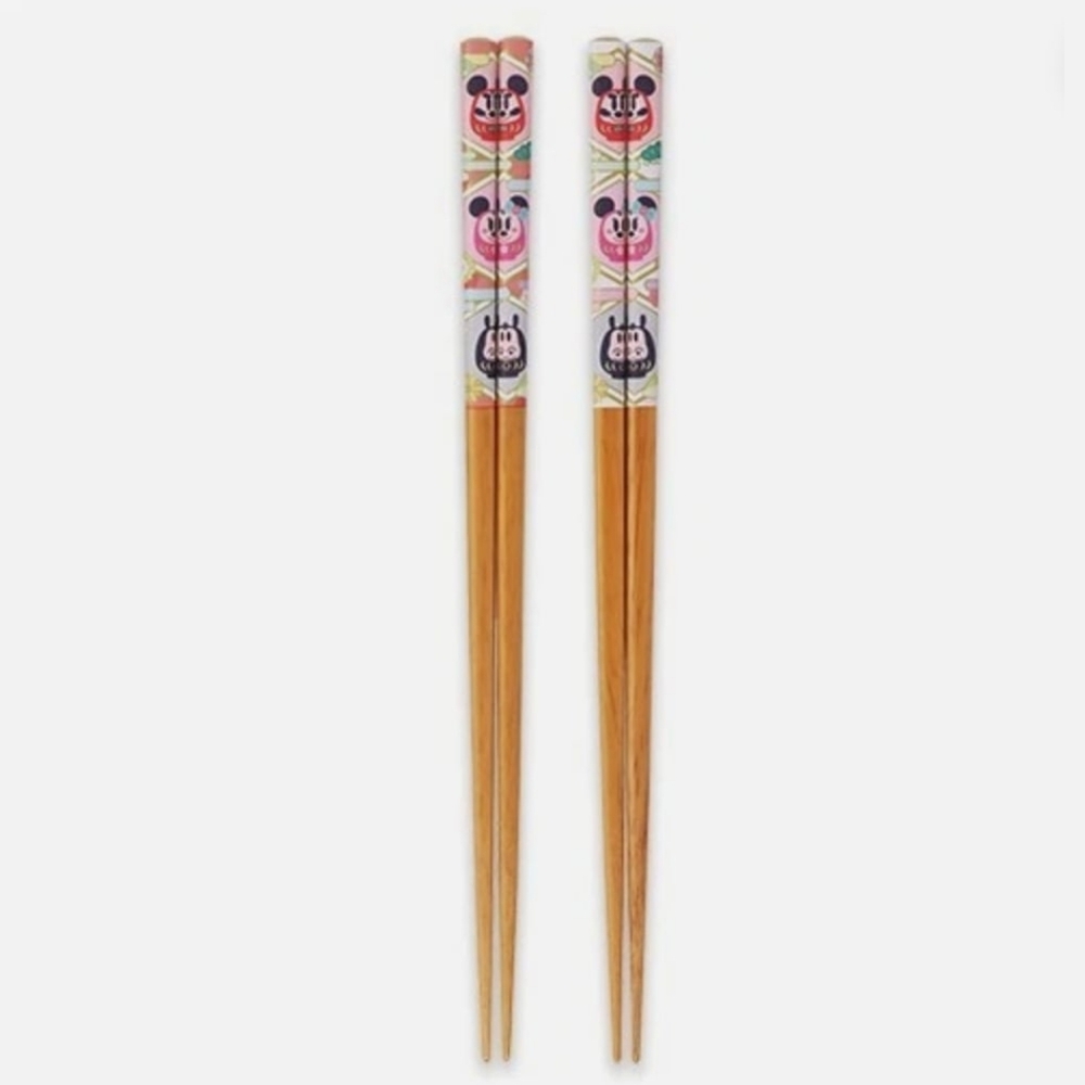 *TOKYO JAPAN* Disney Resort Chopsticks Tableware- Mickey/Minnie New Years - NEW!